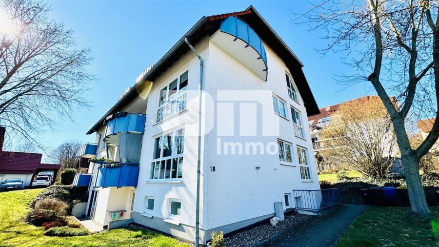 (R)eserviert!Gepflegtes Mehrfamilienhaus mit 7 Wohneinheiten - Seitenansicht